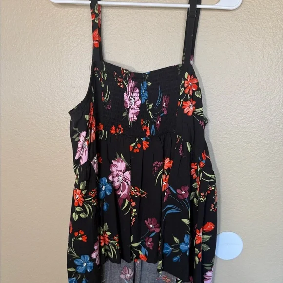 Torrid Black Floral top - Picture 6 of 9